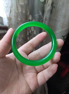 特价水沫玉手镯细圆条美人镯高冰透帝王绿色翡翠阳绿色满绿玉镯子