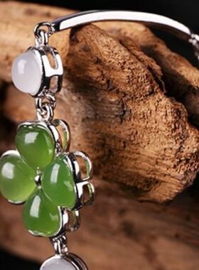 故宫上新天然碧玉四叶草锆石手链