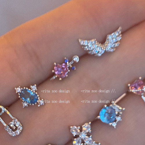 【清仓价】重工blingbling高级感锆石翅膀十字架钛钢耳钉 - 图2