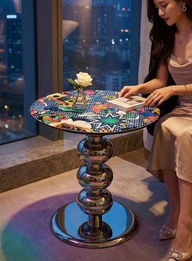 轻奢不锈钢卡通圆形茶几摆件