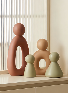 简约抽象人物摆件套组客厅装饰