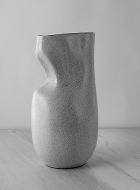 热销米洛思维现代轻奢软装装饰品异形花器样板房客厅玄关陶瓷花瓶