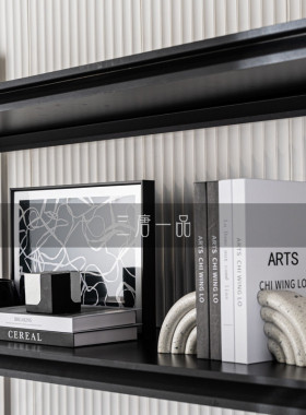 轻奢风样板间摆件高级感书架书柜设计师桌面软装组合现代装饰品
