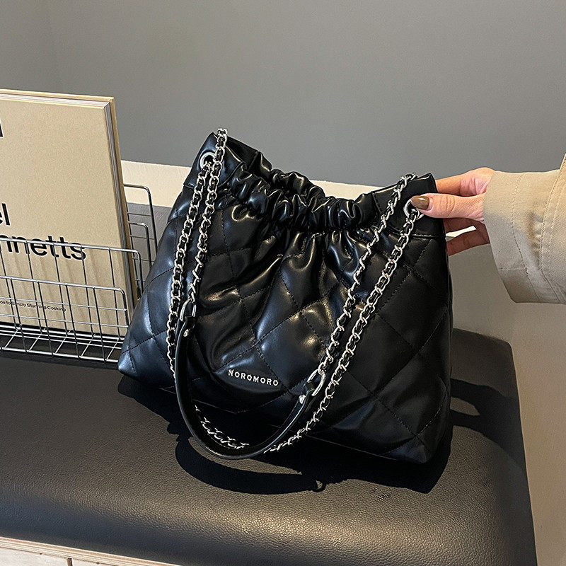 绣线软面小包包女2025新款时尚百搭链条单肩包垃圾袋包水桶包,淘宝优惠券,粉丝福利购,淘宝优惠卷