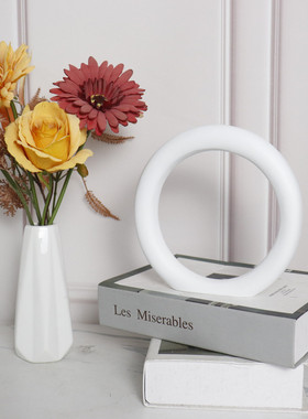 现代简约北欧极简几何创意圆圈摆件样板房售楼处书房客厅软装饰品