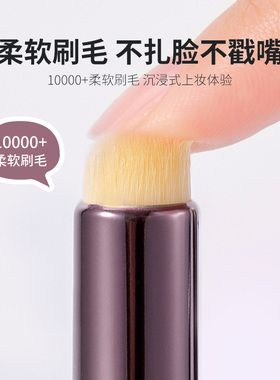 中国便携款多功能圆头带盖化妆刷
