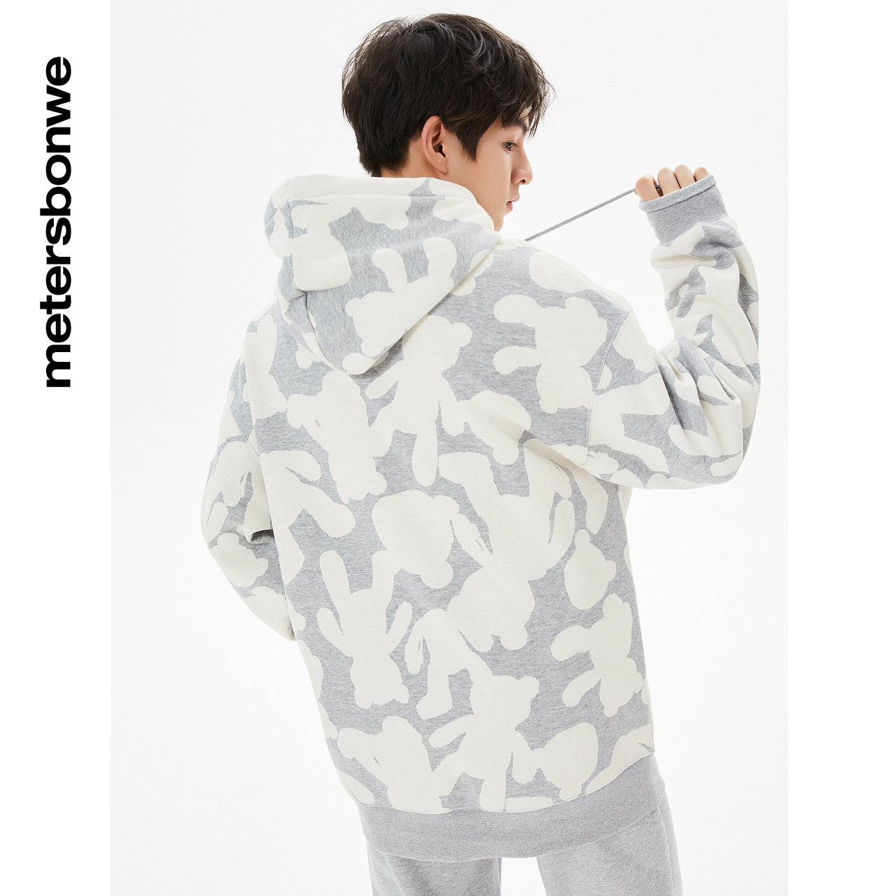 美特斯邦威冬季萌宠系列后背大卫衣 metersbonwe霓尚卫衣