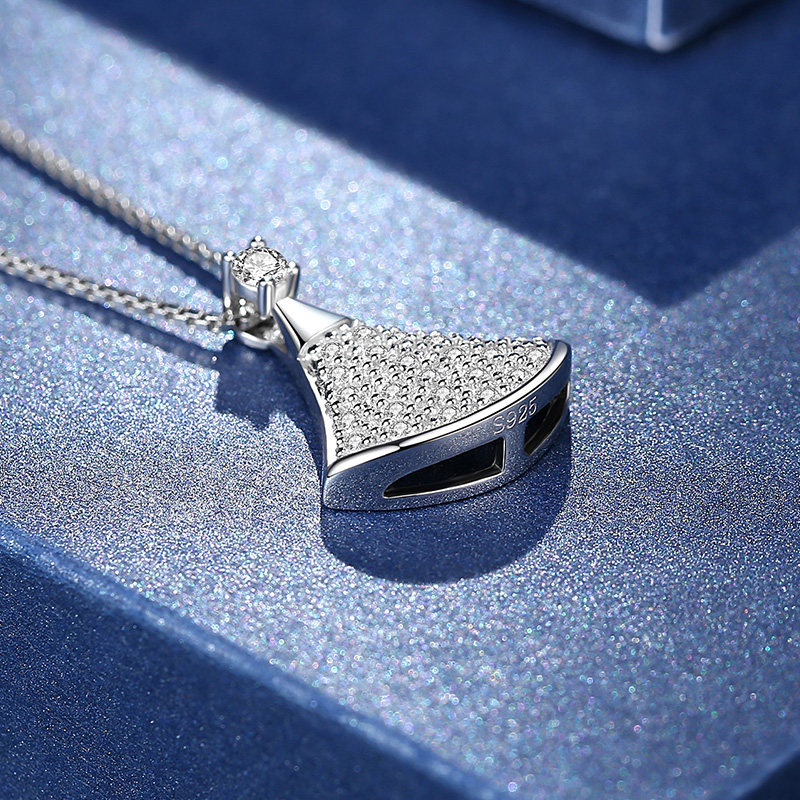 诗美洛正品莫桑石项链女纯银小裙子 诗美洛项链