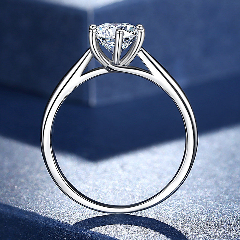 诗美洛d色莫桑石1克拉女纯银戒指 诗美洛戒指/指环