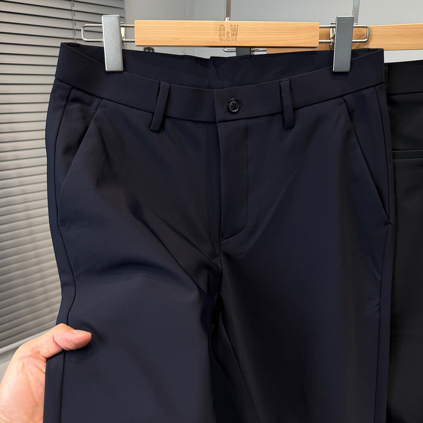 锦氨四面弹力商务休闲裤男款秋冬季中年男直筒长裤子加绒加厚西裤 - 图1