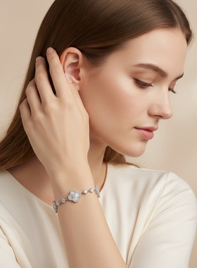 阿吉豆手饰幸运四叶草手链送女友