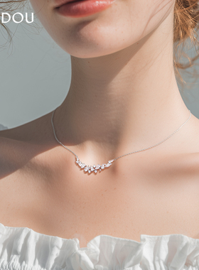 阿吉豆项链女紫藤花微笑锁骨链