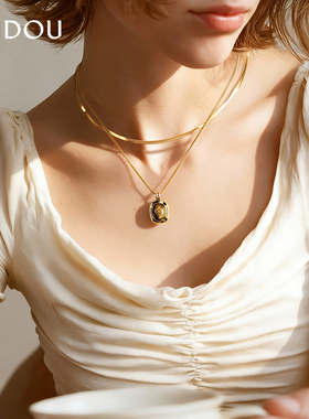 阿吉豆项链女款美拉德吊坠蛇骨链