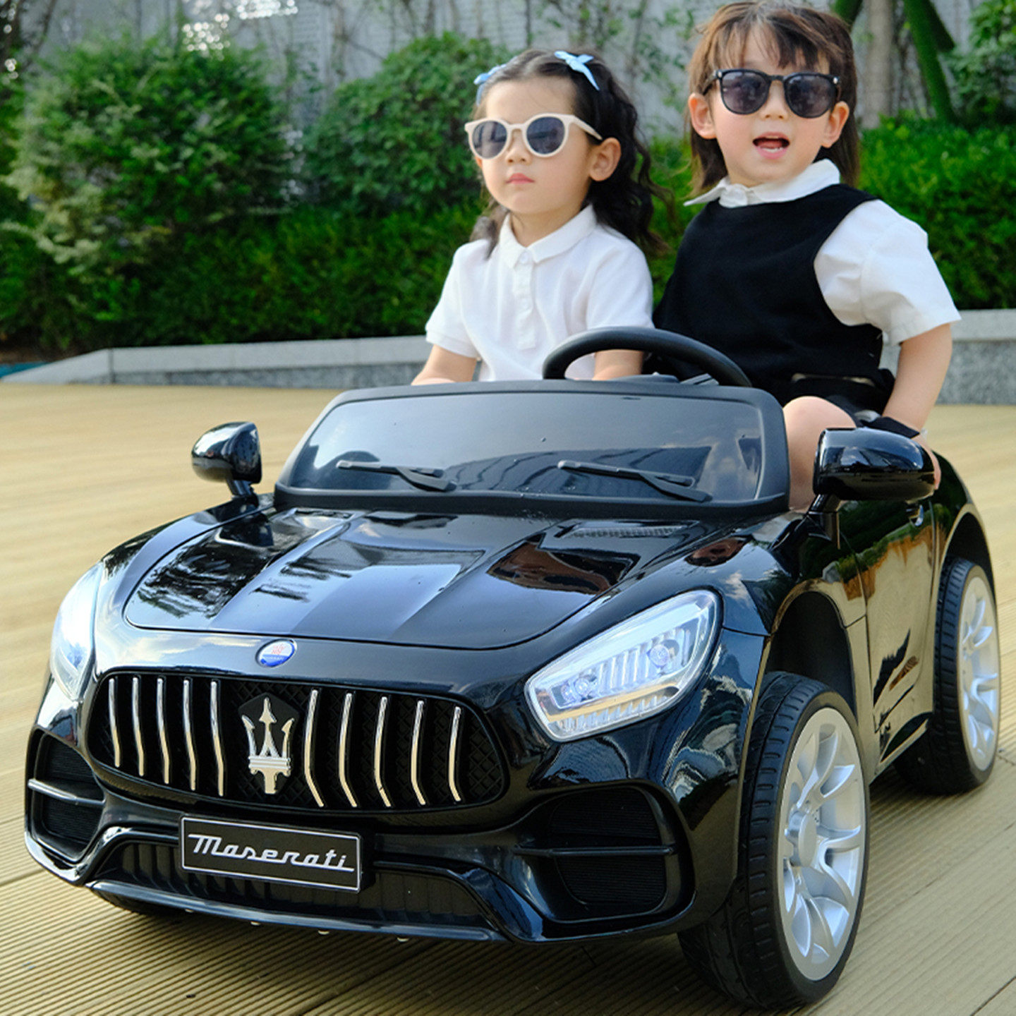 Children's electric car two-seater new four-wheel car