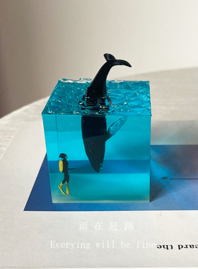 鲸鱼桌面树脂摆件立方体小夜灯