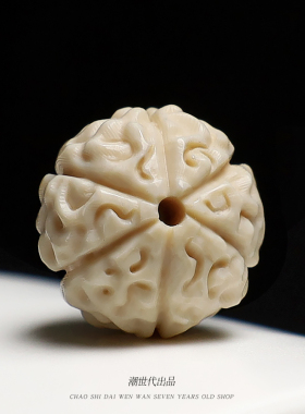 冰料猛犸象牙雕刻小金