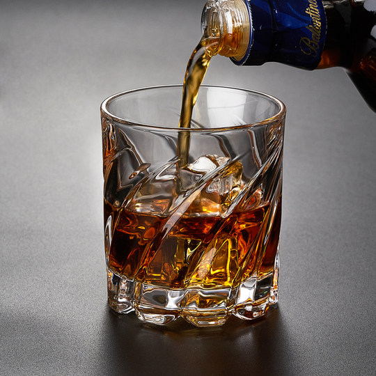Spinning Whiskey Tumbler Crystal Glass Idea