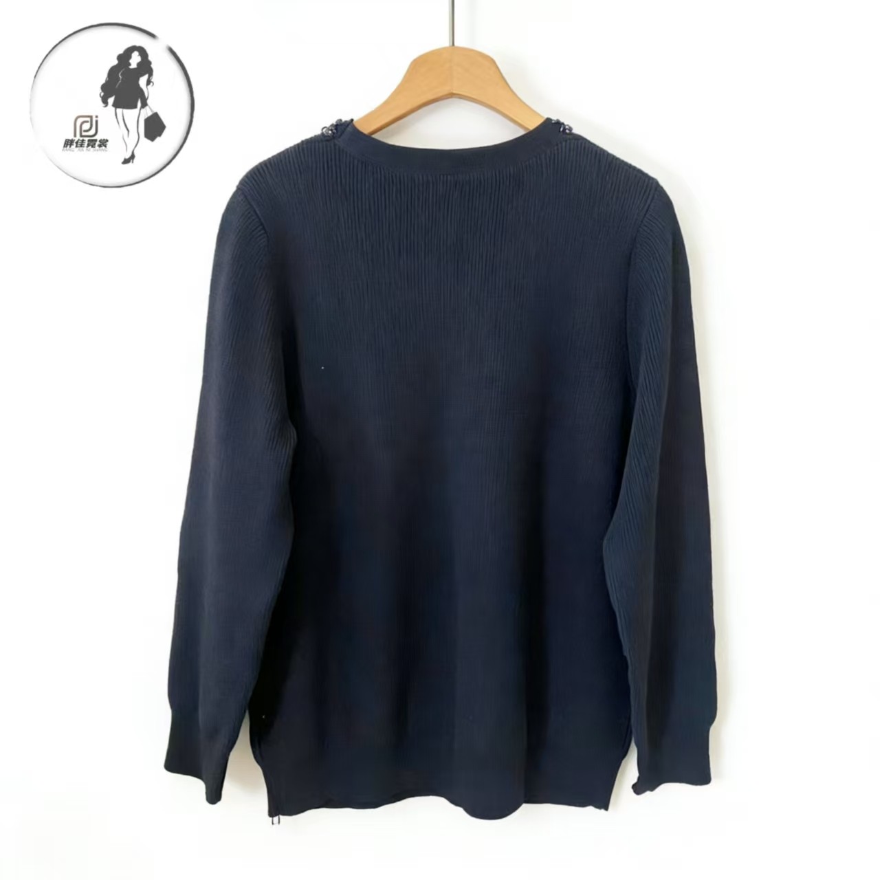 6051气质V领珍珠装饰镂空设计针织衫女大码胖MM200斤显瘦毛衣,淘宝优惠券,粉丝福利购,淘宝优惠卷