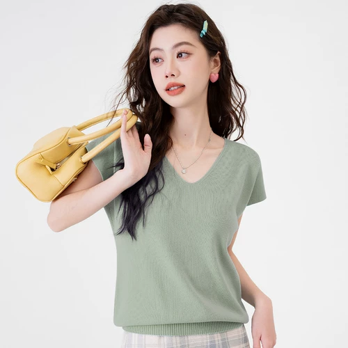 Цветной трикотажный летний приталенный свитер для отдыха, короткий рукав