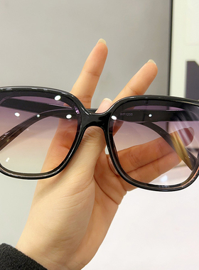 自带妆容感时尚墨镜防晒防紫外线2025年新款大脸显瘦太阳镜凹造型