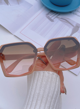 女款太阳镜防紫外线墨镜高级感大脸圆脸复古黑框茶色眼镜素颜神器