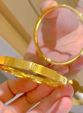 18K金满天星钻纹闭口素圈手镯