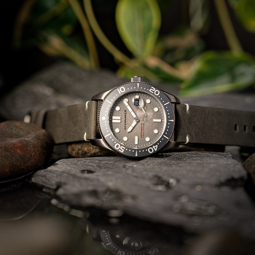 特价|英国SPINNAKER三角帆复古自动机械手表烟熏面夜光水鬼5058 - 图1