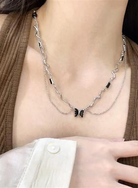 暗黑辣妹风黑色蝴蝶项链2024新款爆款锁骨链女设计感小众配饰甜酷