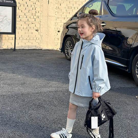 2025 new autumn clothing, medium and large children's tops, children's outdoor jackets, girls' casual loose windproof hooded jackets