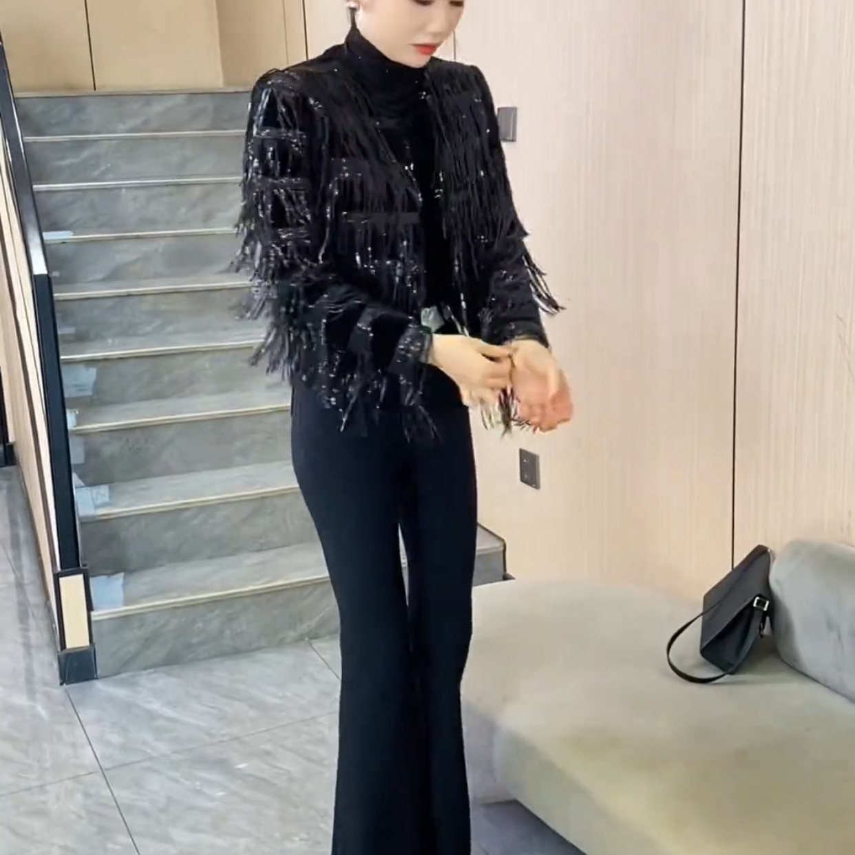 韩系高级时尚减龄套装女2025秋冬新款精致重工流苏短外套搭配皮裤,淘宝优惠券,粉丝福利购,淘宝优惠卷