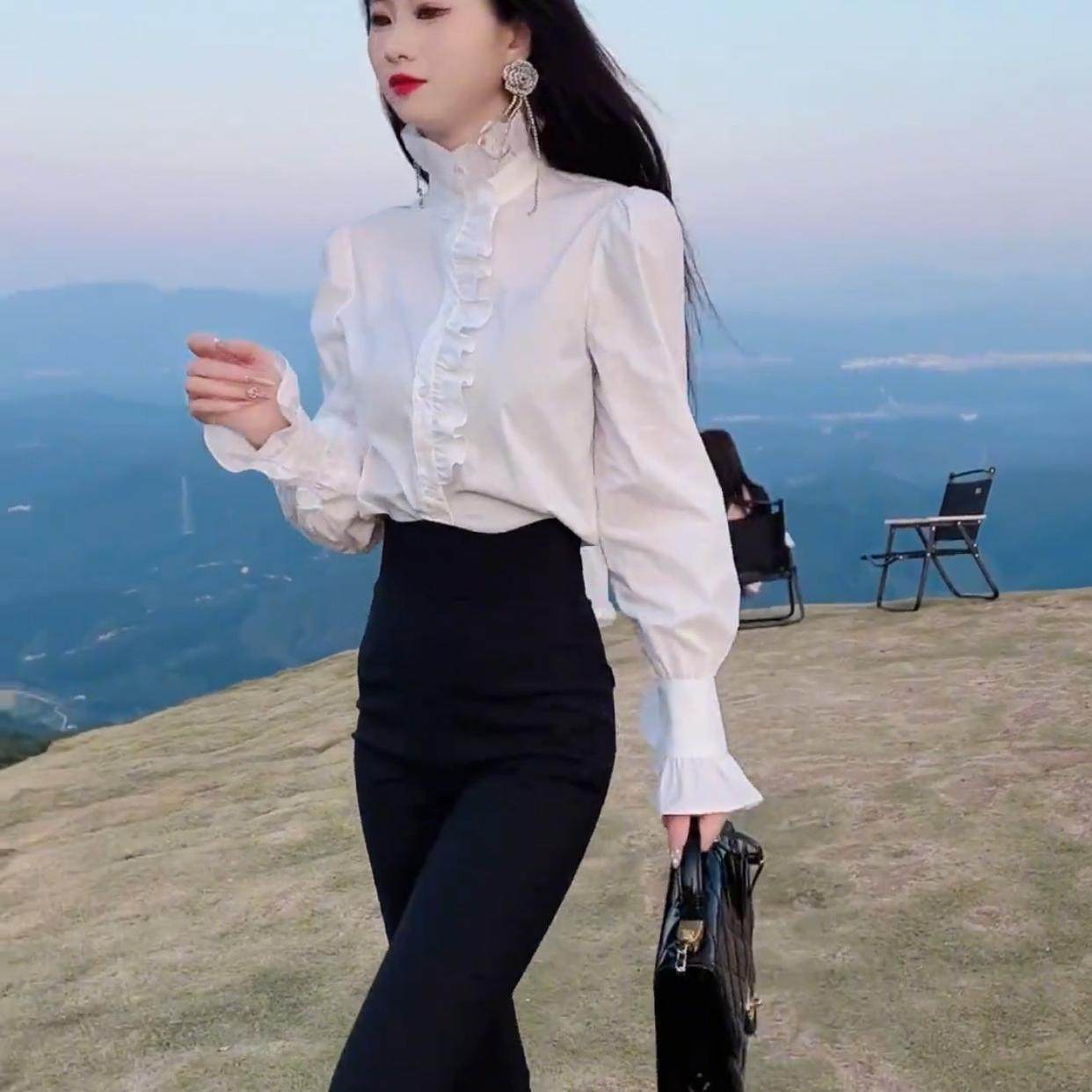 高级感春秋新款气质白色衬衫女洋气修身显瘦百搭立领喇叭袖上衣潮,淘宝优惠券,粉丝福利购,淘宝优惠卷