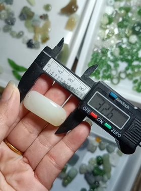 天然新疆和田玉手牌白玉且末料玉石简约素面一生平安牌女款手饰