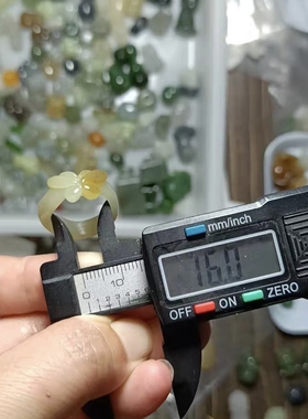 天然和田玉蝴蝶戒指新疆糖白玉石男女指环尾戒食指玉扳指小众设计