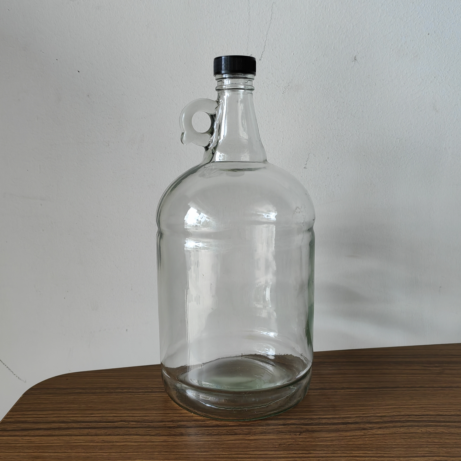 Thickened wine bottle glass bottle stainless steel lid