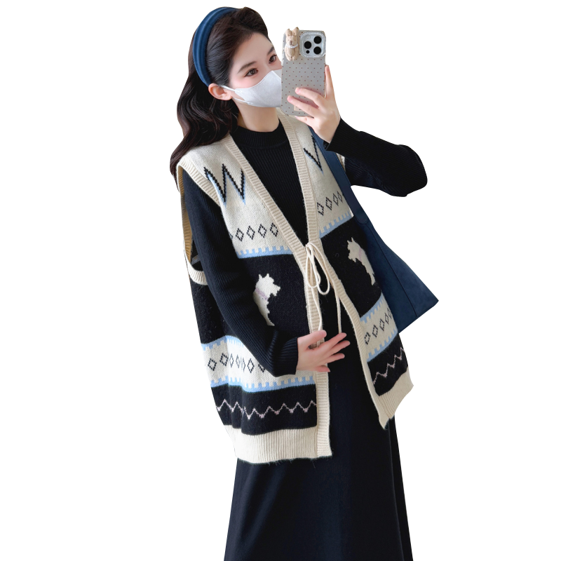 孕妇装秋冬款2025新款套装时尚加厚连衣裙冬季马甲外套上衣两件套 - 图3