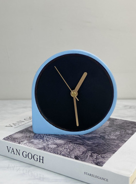 简约床头创意座钟家用台式时钟静音桌面坐钟时尚样板间卧室摆件