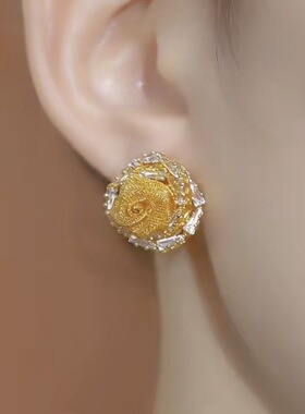 质感黄玫瑰花千金风精致优雅轻奢氛围感圆形黄锆石耳环无耳洞耳夹