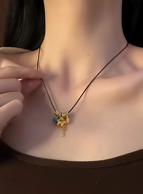 山沐手作「金色小马」复古高级感小马吊坠项链小众独特毛衣链配饰