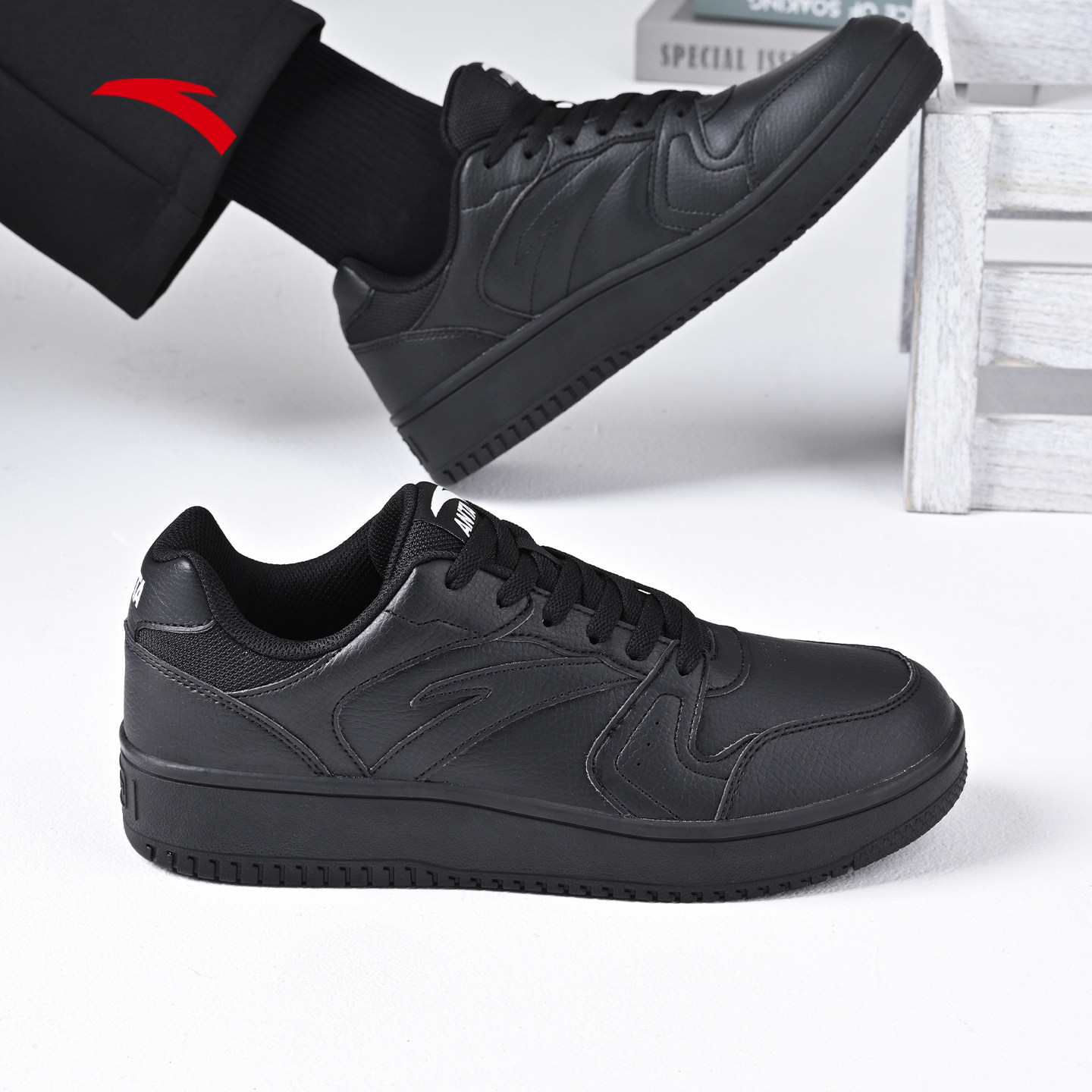 安踏板鞋男鞋小黑鞋2025冬季新款官方正品休闲鞋潮流运动鞋子男款,淘宝优惠券,粉丝福利购,淘宝优惠卷