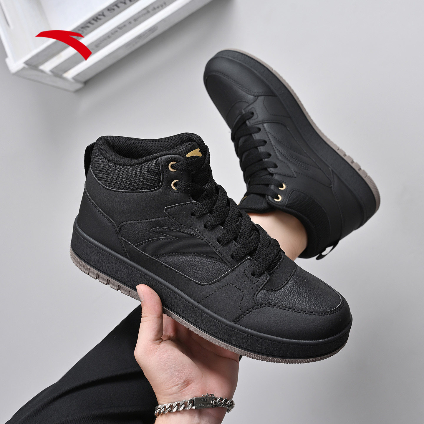 安踏男鞋高帮板鞋黑色新款2025冬季新款小黑鞋男款鞋子皮面运动鞋,淘宝优惠券,粉丝福利购,淘宝优惠卷