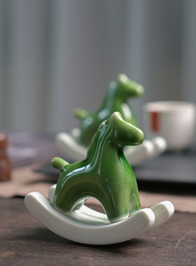 陶瓷绿马茶宠摆件精品