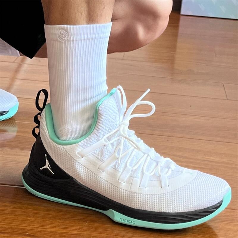 耐克Nike Air Jordan Ultra Fly 男子实战气垫篮球鞋 AH8110-114 - 图1