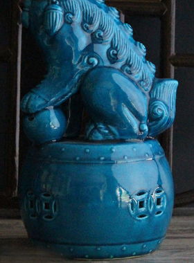 景德镇仿古风绿釉展柜家居装饰
