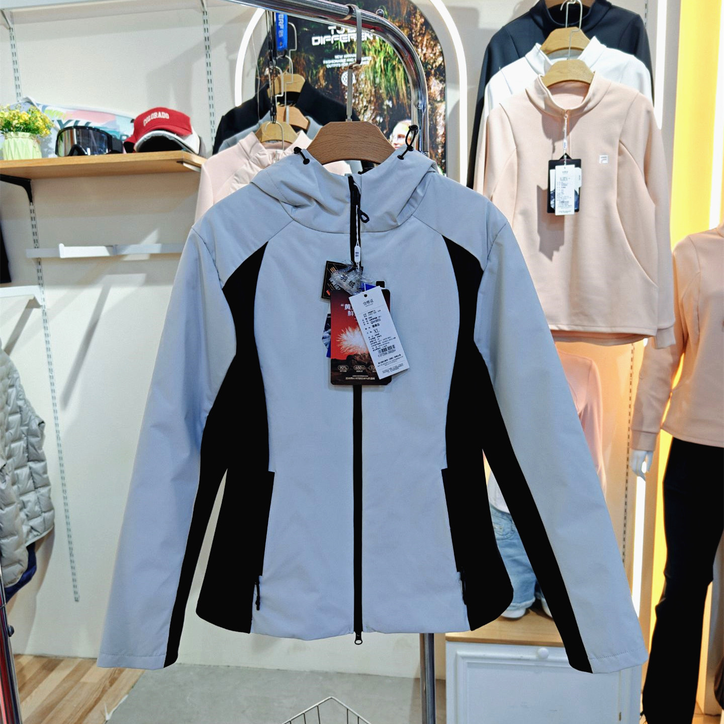 2025轻系女冰盾弹簧腰冲锋羽绒服白金防风冬新款小蛮腰外套QW5631 - 图0