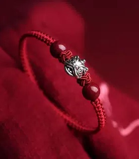 国潮醒狮平安手绳男女闺蜜款手编手串朱砂手链礼物