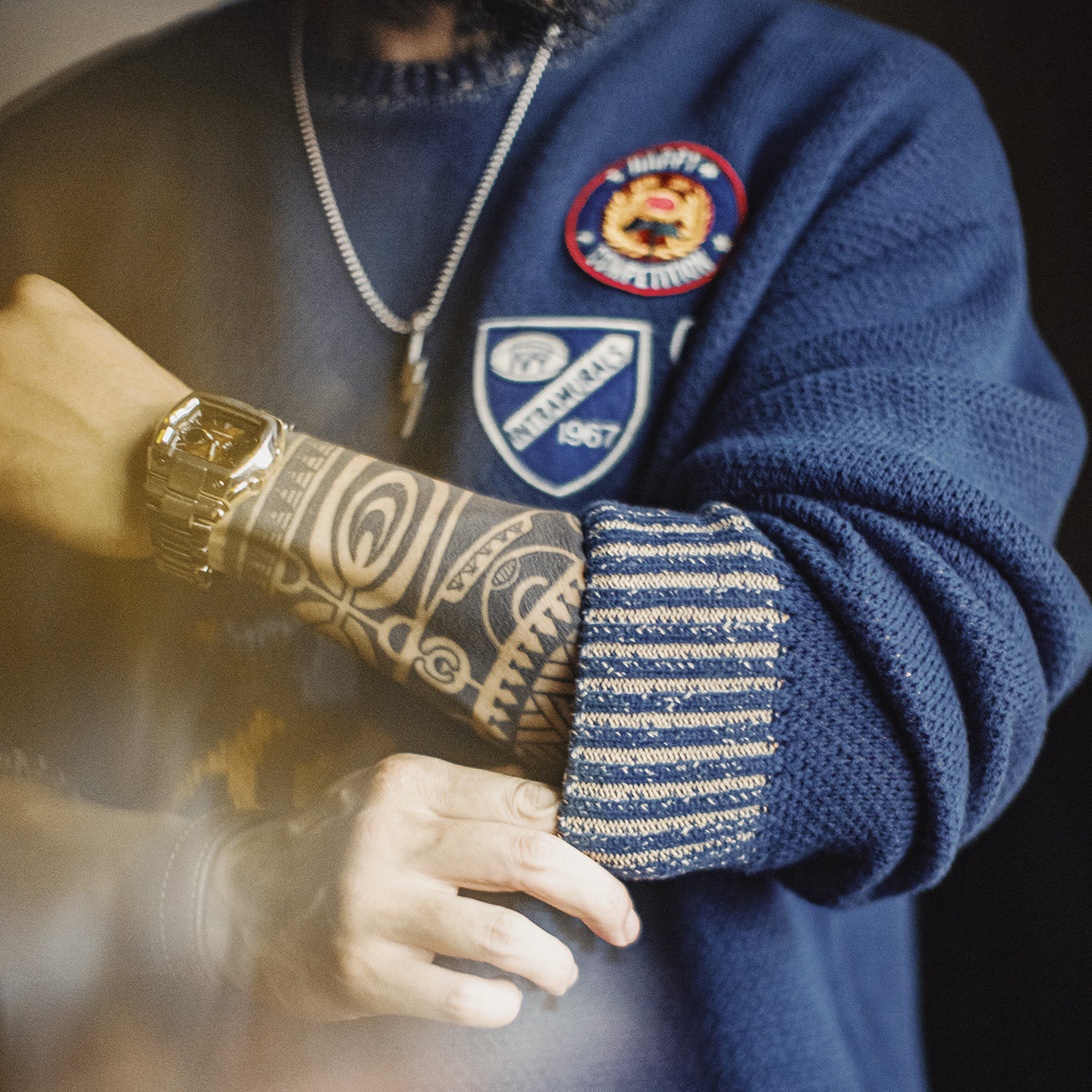 马登工装美式复古刺绣撞色毛衣保暖撞色外穿螺纹领口针织衫男秋冬,淘宝优惠券,粉丝福利购,淘宝优惠卷