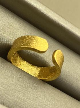 黄金色古法錾刻宽版戒指小众复古国潮简约气质开口指环男女同款