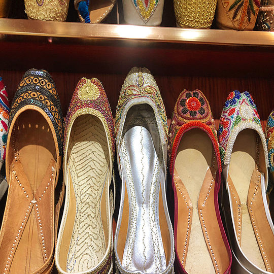 Pakistan, India and Afghanistan handmade heavy-duty pure sheepskin shoes, Indian and Pakistani ethnic style handmade shoes, beaded embroidered shoes