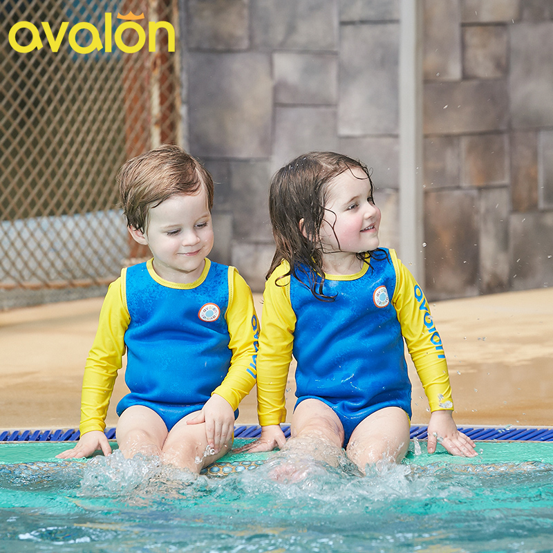 AVALON正品新生嬰幼兒童游泳衣連體寶寶防晒保暖速幹裝度假游泳衣