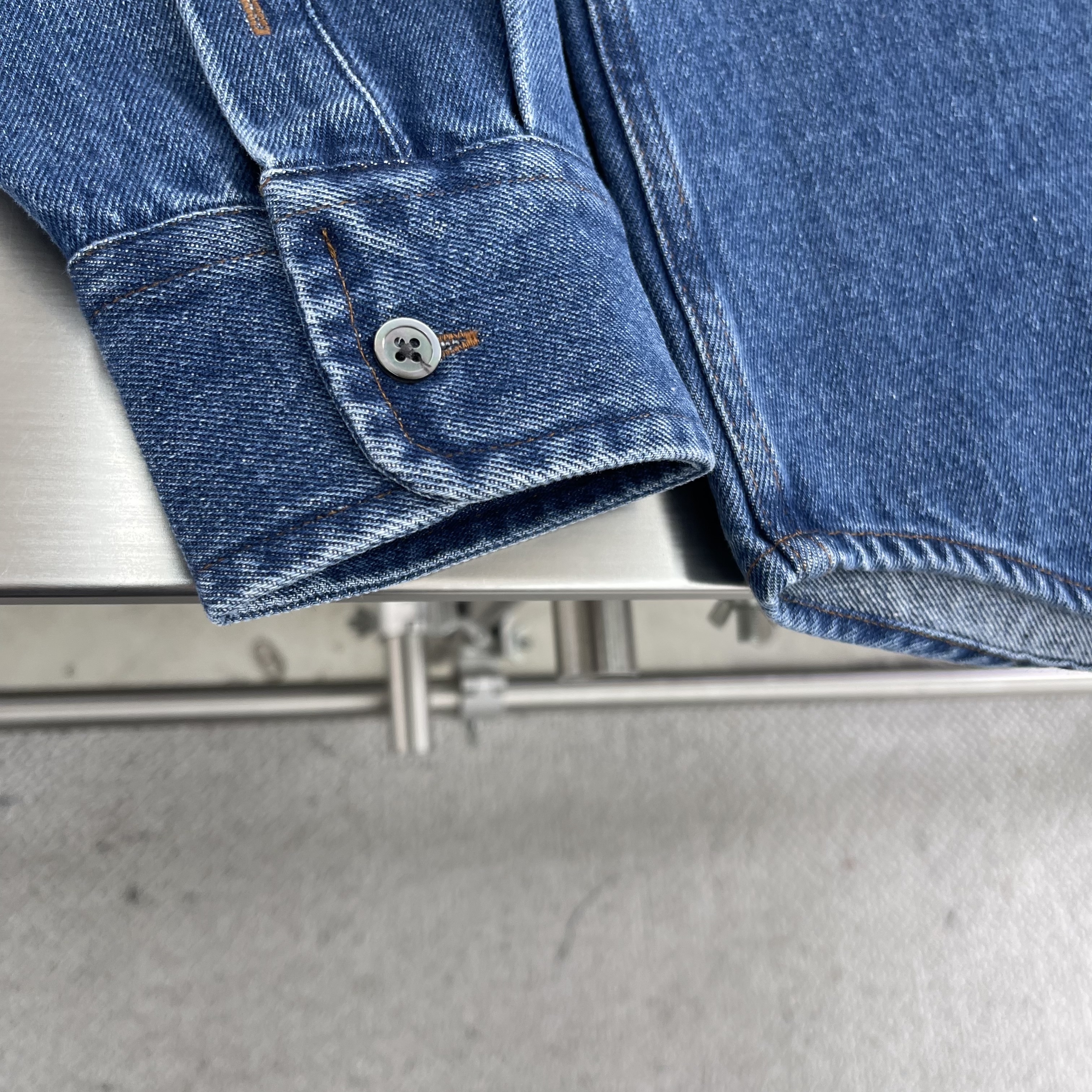 2025新款爱心刺绣牛仔衬衫外套男女同款 - 图2